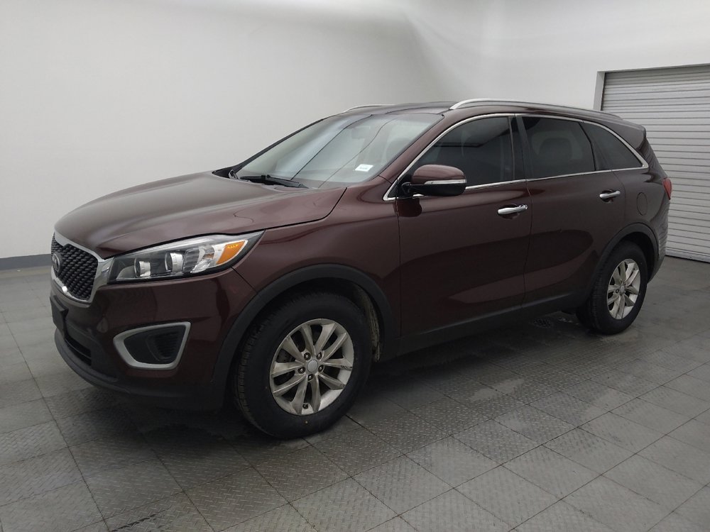 Used 2018 Kia Sorento LX FWD image 2