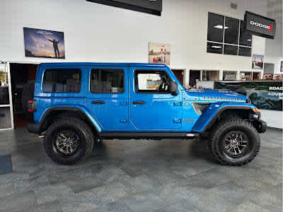 Used 2024 Jeep Wrangler Unlimited Rubicon 392 image 32