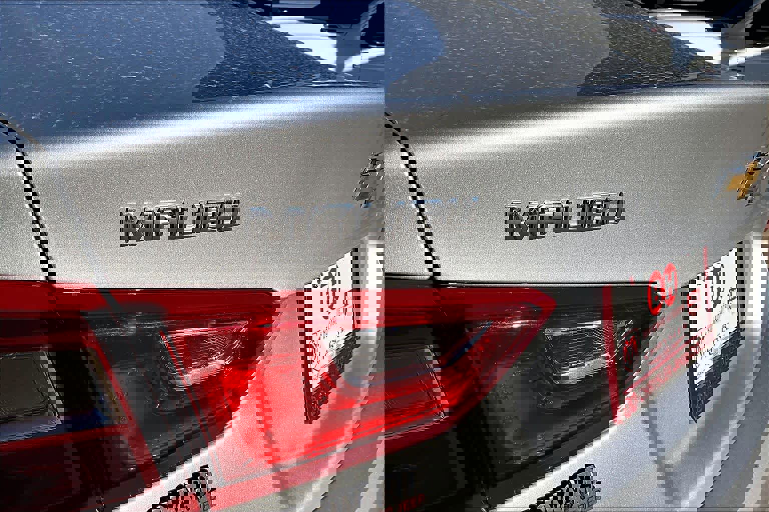 Used 2022 Chevrolet Malibu LS w/ Driver Confidence Package II image 10