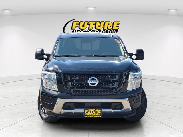 Used 2021 Nissan Titan SV w/ SV Convenience Package AWD/4WD image 2