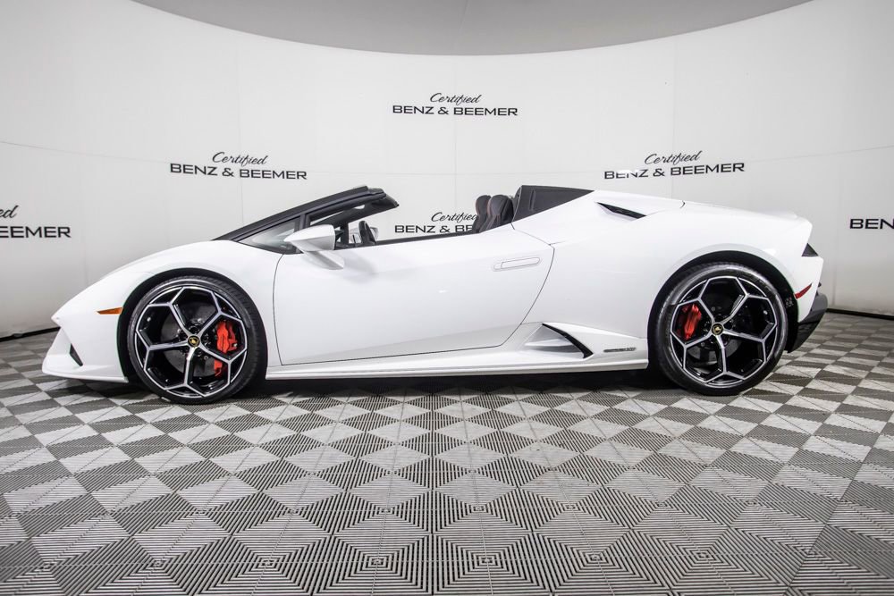 Used 2020 Lamborghini Huracan EVO image 14