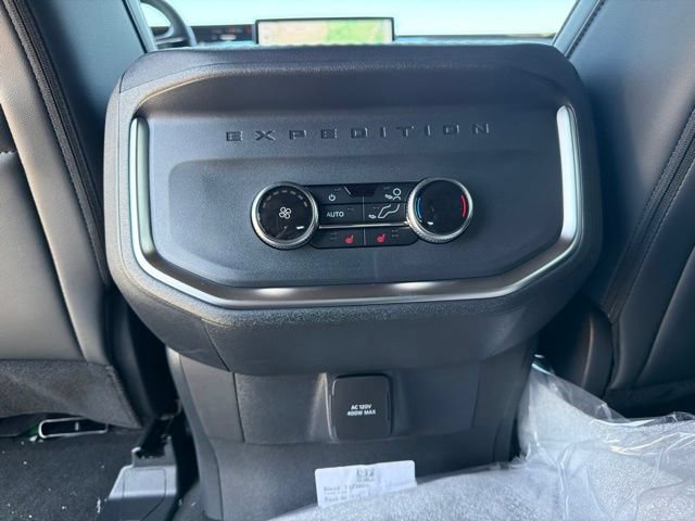 New 2026 Ford Expedition Max Platinum w/ Stealth Appearance Package AWD/4WD image 24
