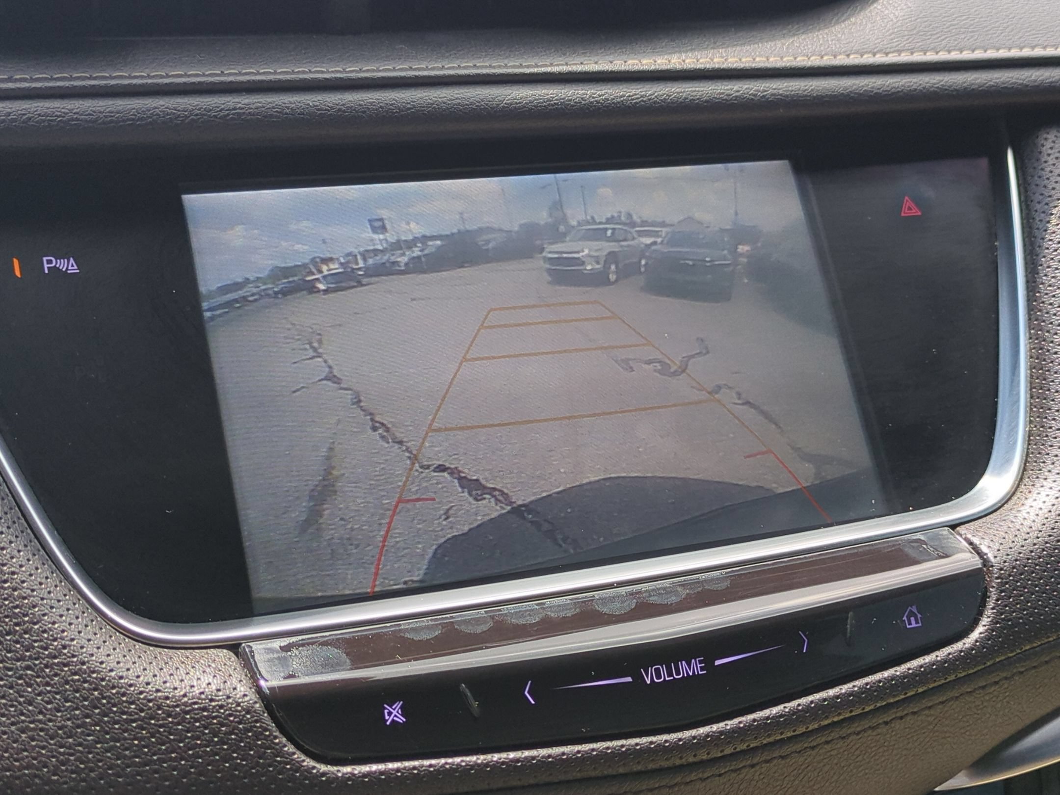 Certified 2018 Cadillac XT5 Luxury w/ Driver Awareness Package FWD image 23