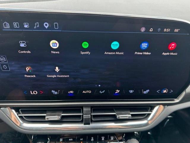 Used 2026 Chevrolet Equinox EV LT w/ Comfort Package AWD/4WD image 3