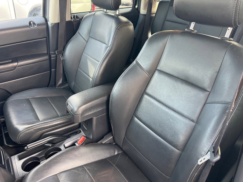 Used 2016 Jeep Patriot 4WD image 22