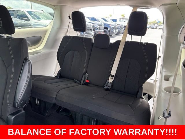 Used 2023 Chrysler Voyager LX FWD image 15