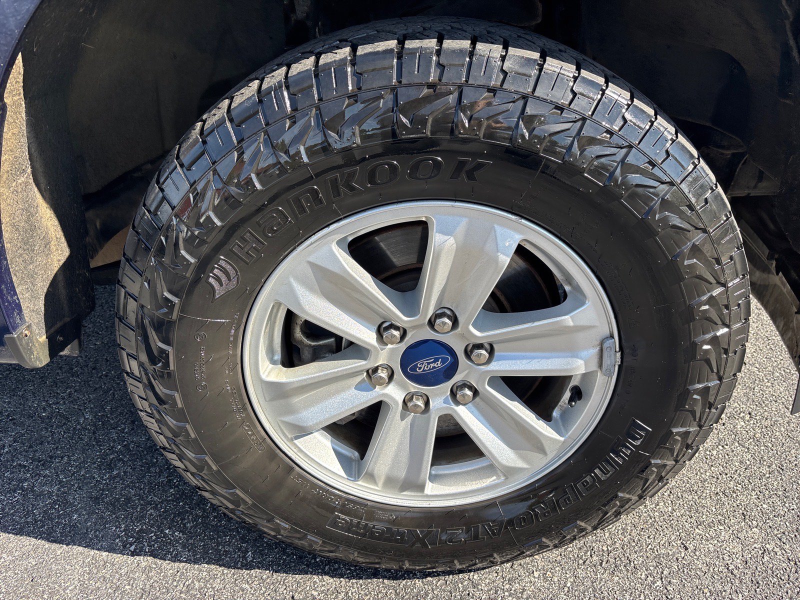 Used 2019 Ford F150 XL w/ Equipment Group 101A Mid AWD/4WD image 9