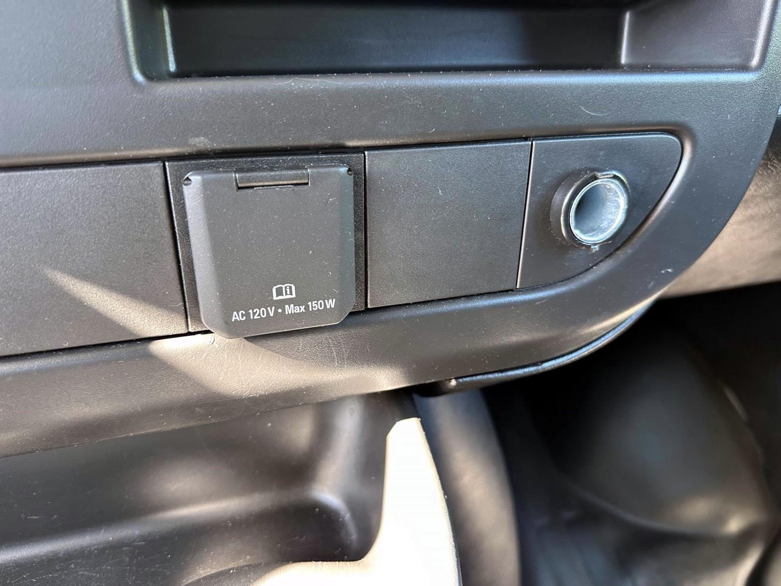 Used 2025 Chevrolet Express 2500 RWD image 26