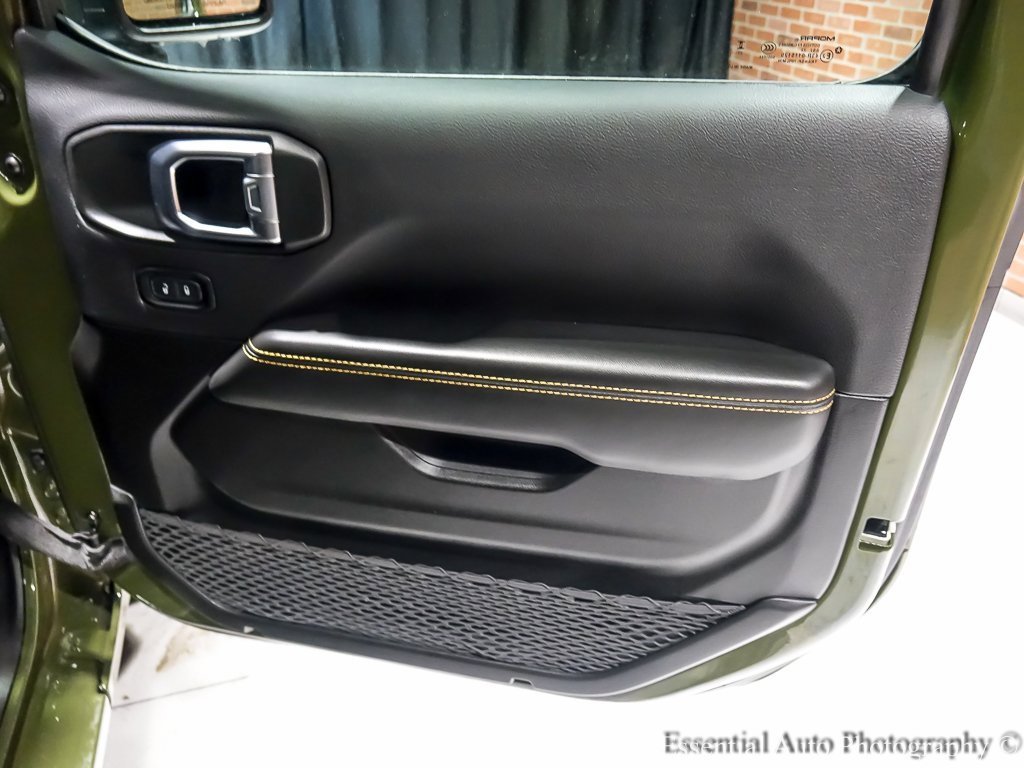 Used 2024 Jeep Wrangler Unlimited Sahara w/ Technology Group image 31