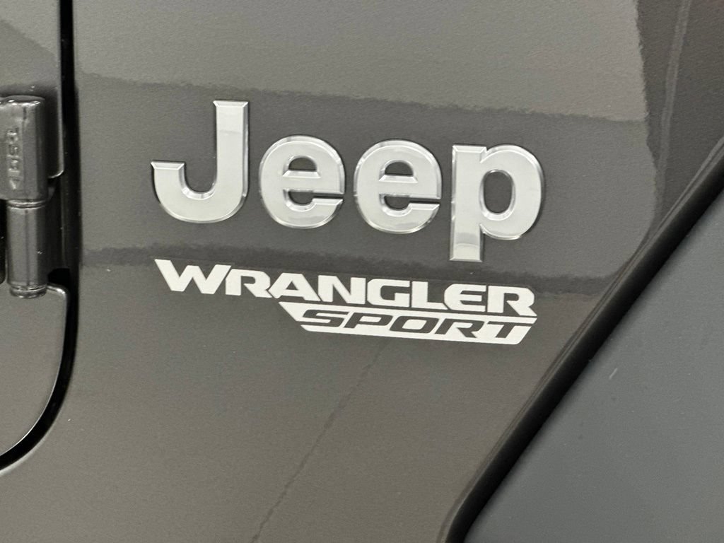 Used 2018 Jeep Wrangler Sport AWD/4WD image 22