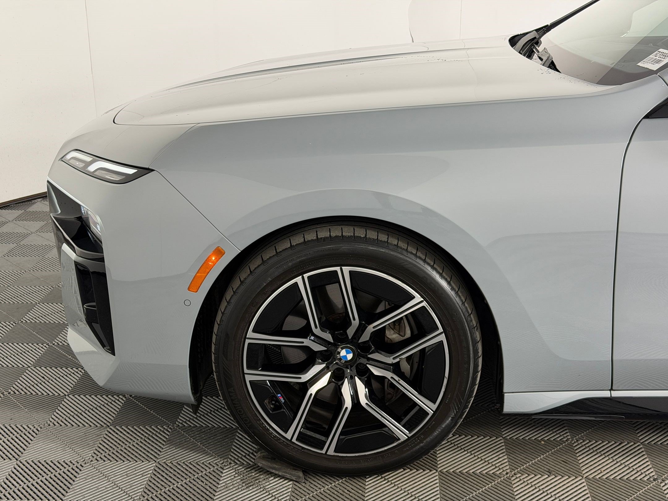 Certified 2024 BMW 740i xDrive AWD/4WD image 11