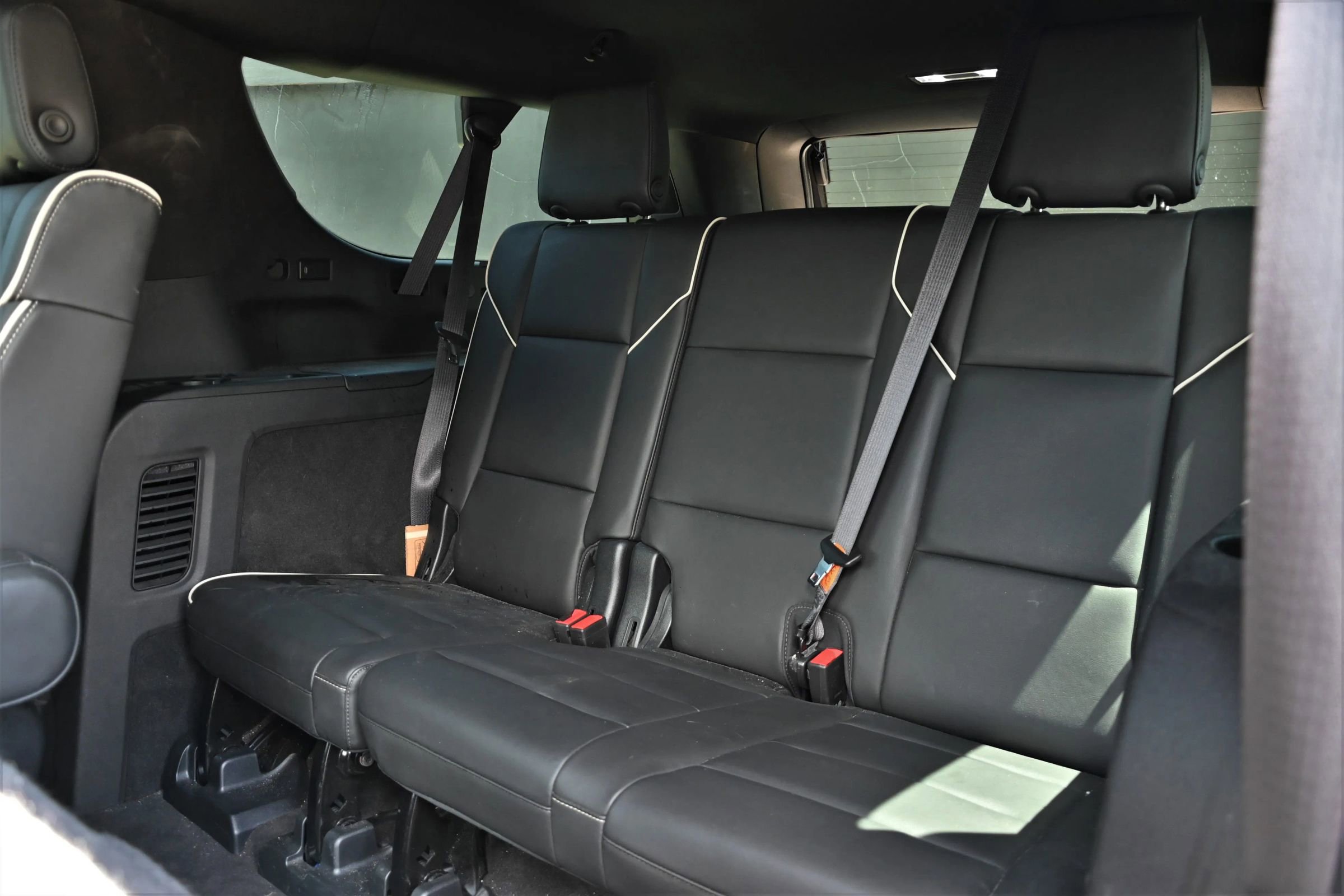 Used 2022 Cadillac Escalade ESV Premium Luxury AWD/4WD image 25
