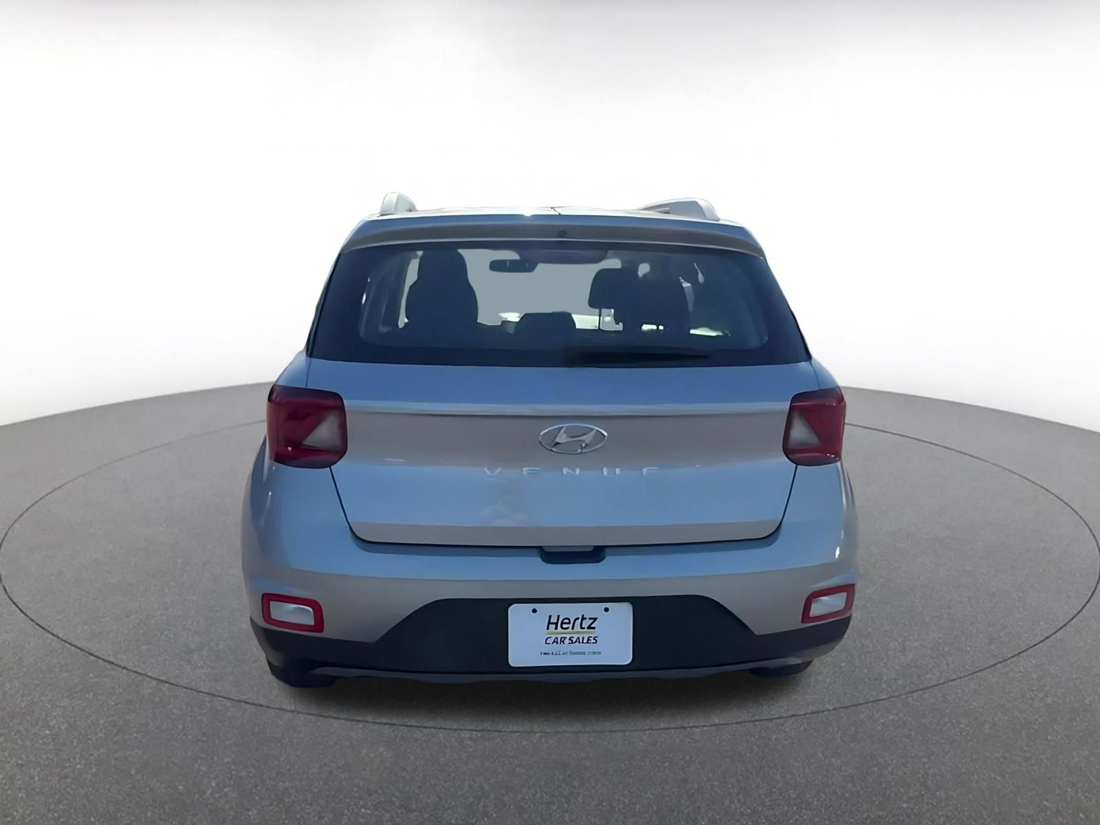 Used 2025 Hyundai Venue SEL image 12