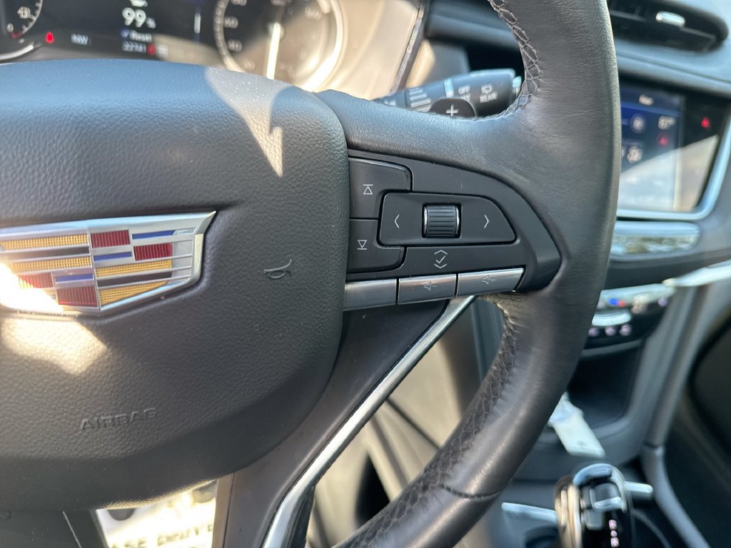 Used 2024 Cadillac XT6 Luxury AWD/4WD image 18