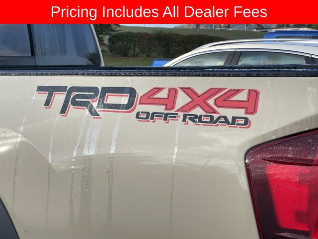 Used 2018 Toyota Tacoma TRD Off-Road AWD/4WD image 5