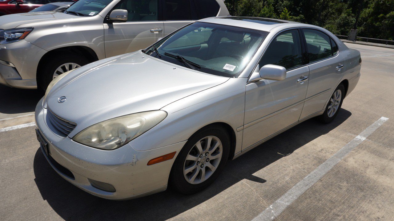 Used 2002 Lexus ES 330 w/ Premium Pkg FWD image 5