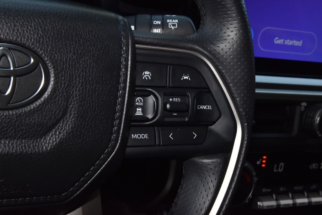 Used 2025 Toyota 4Runner TRD Off-Road Premium w/ Tow Technology Package AWD/4WD image 24