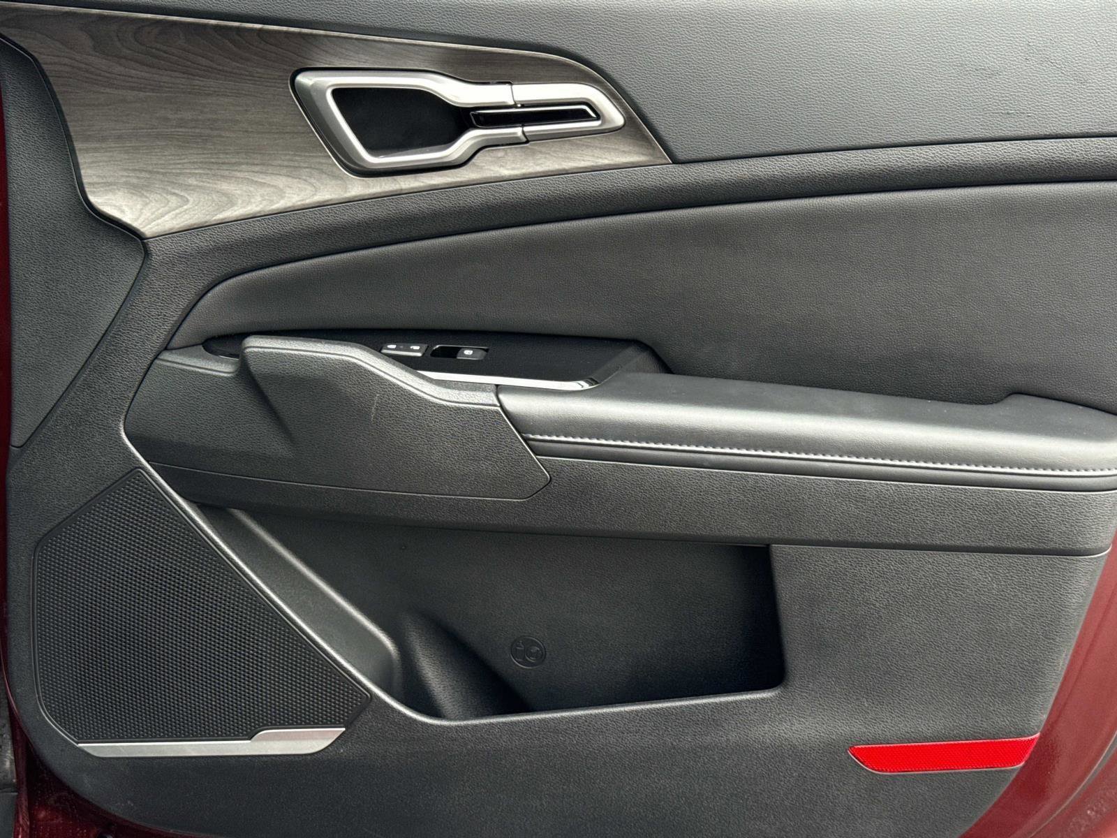 Used 2024 Kia Sportage X-Line w/ X-Line Premium Package image 18