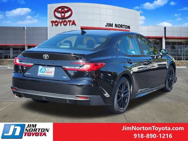 Used 2025 Toyota Camry SE FWD image 5