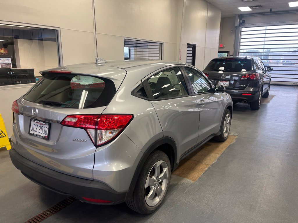 Used 2020 Honda HR-V LX image 5