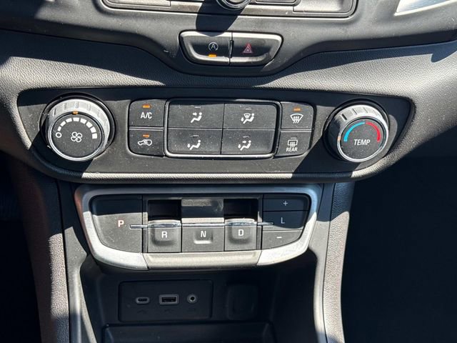 Used 2024 GMC Terrain SLE AWD/4WD image 31