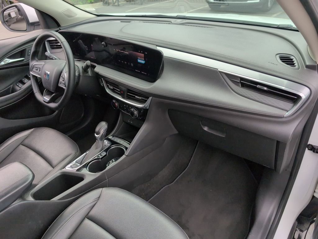 Used 2024 Buick Encore GX Sport Touring image 32