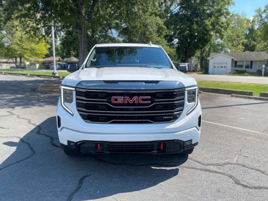 Used 2024 GMC Sierra 1500 AT4 w/ Technology Package AWD/4WD image 2
