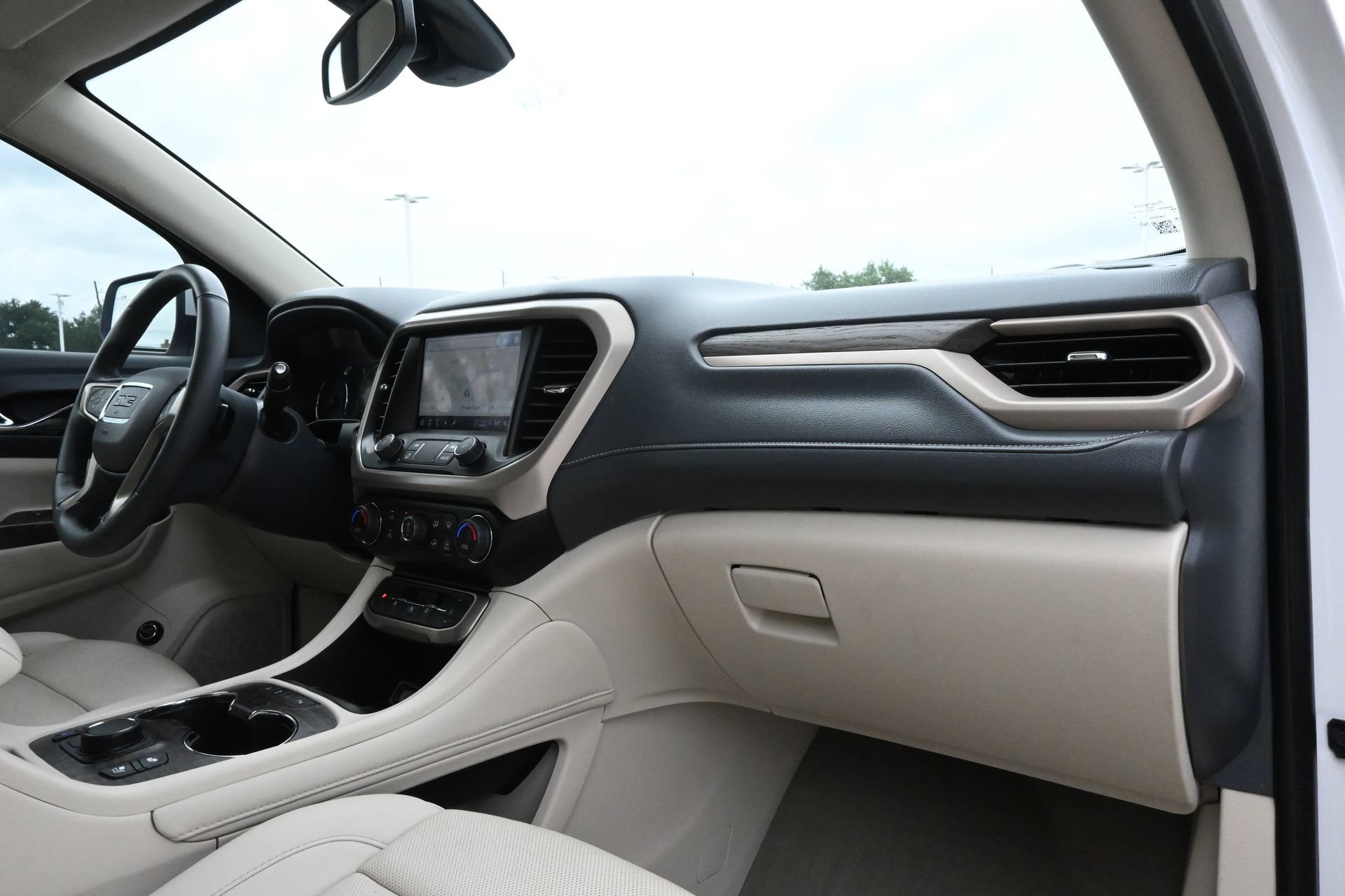 Used 2023 GMC Acadia Denali AWD/4WD image 26