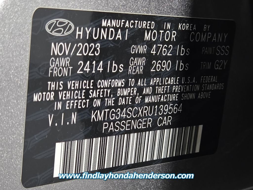 Used 2024 Genesis G70 2.5T image 13