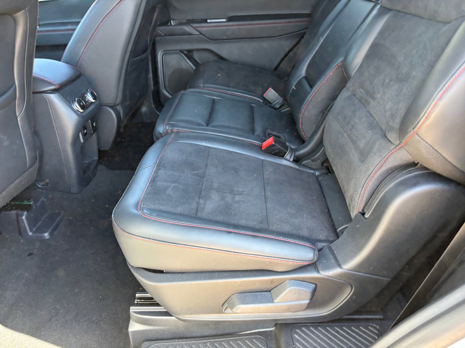 Certified 2026 Ford Explorer ST w/ Sun And Sound Package AWD/4WD image 17