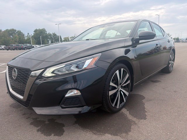 Used 2020 Nissan Altima 2.5 SR FWD image 2