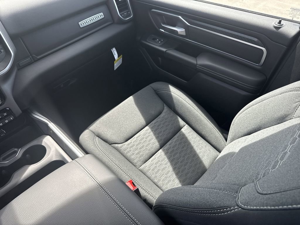 New 2026 RAM 1500 4x4 Crew Cab image 24