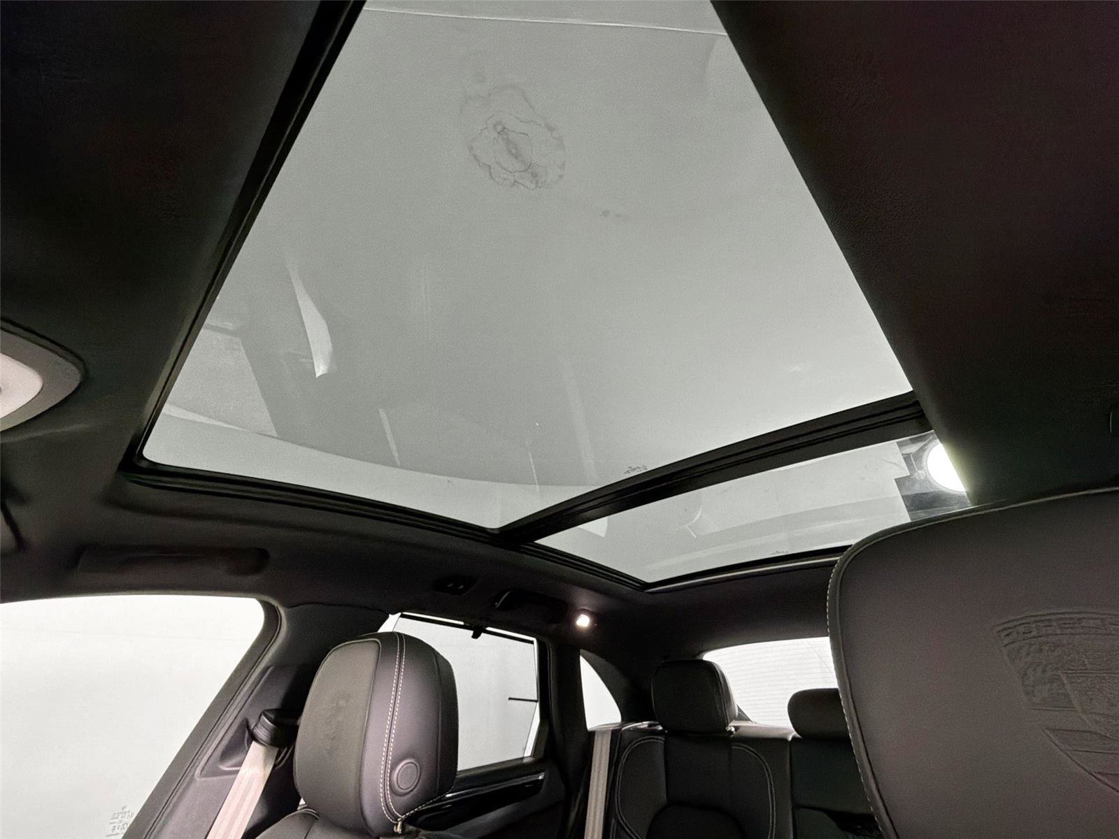 Certified 2025 Porsche Macan S AWD/4WD image 35