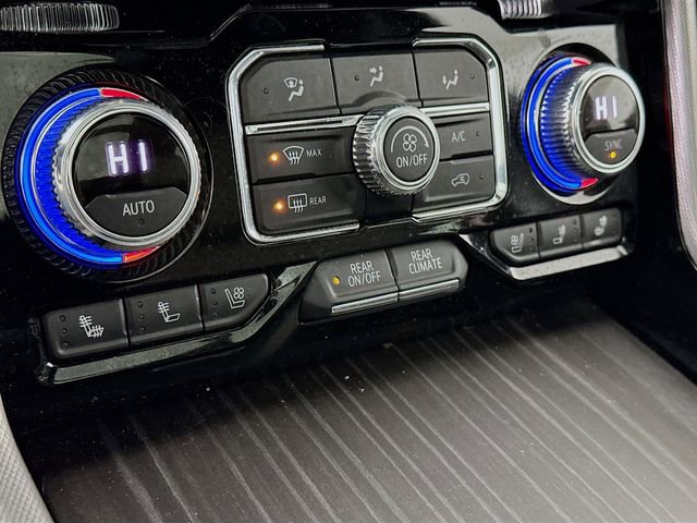 Certified 2022 GMC Yukon Denali w/ Denali Premium Package image 17