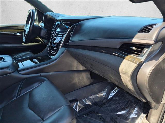 Used 2019 Cadillac Escalade Platinum AWD/4WD image 21