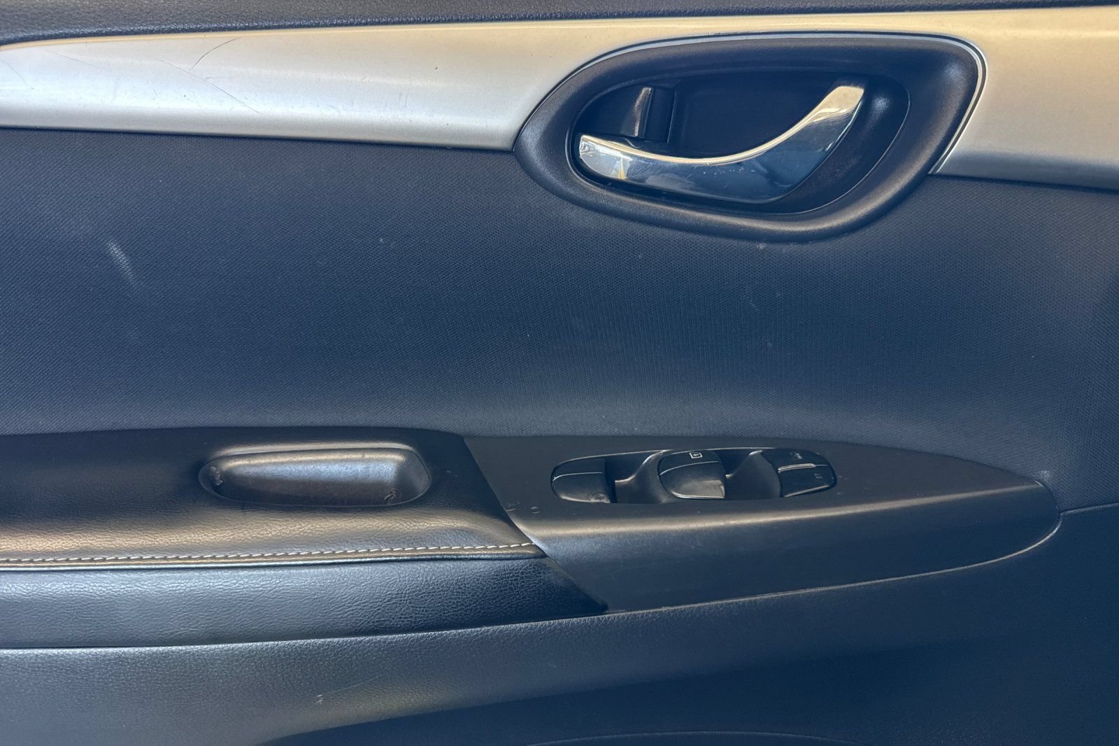 Used 2019 Nissan Sentra S FWD image 11