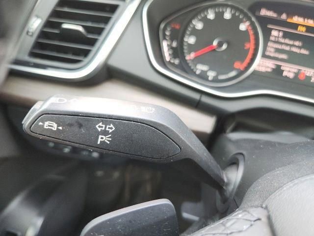 Used 2023 Audi Q5 2.0T Premium w/ Convenience Package image 39