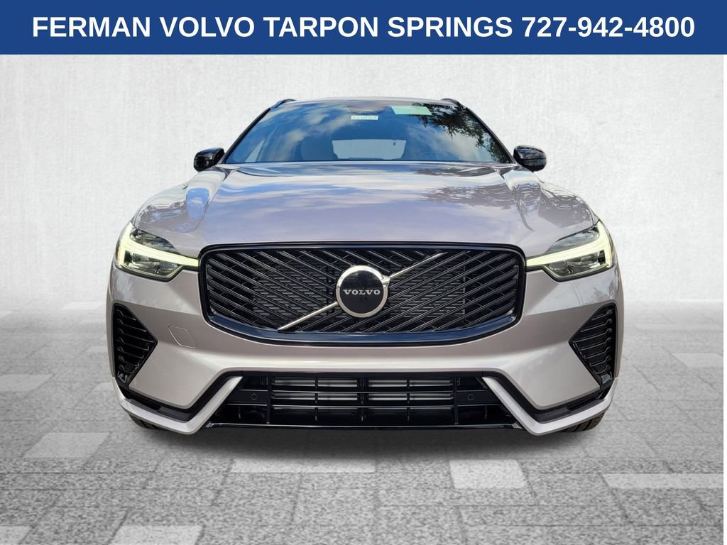 New 2026 Volvo XC60 T8 Core image 2