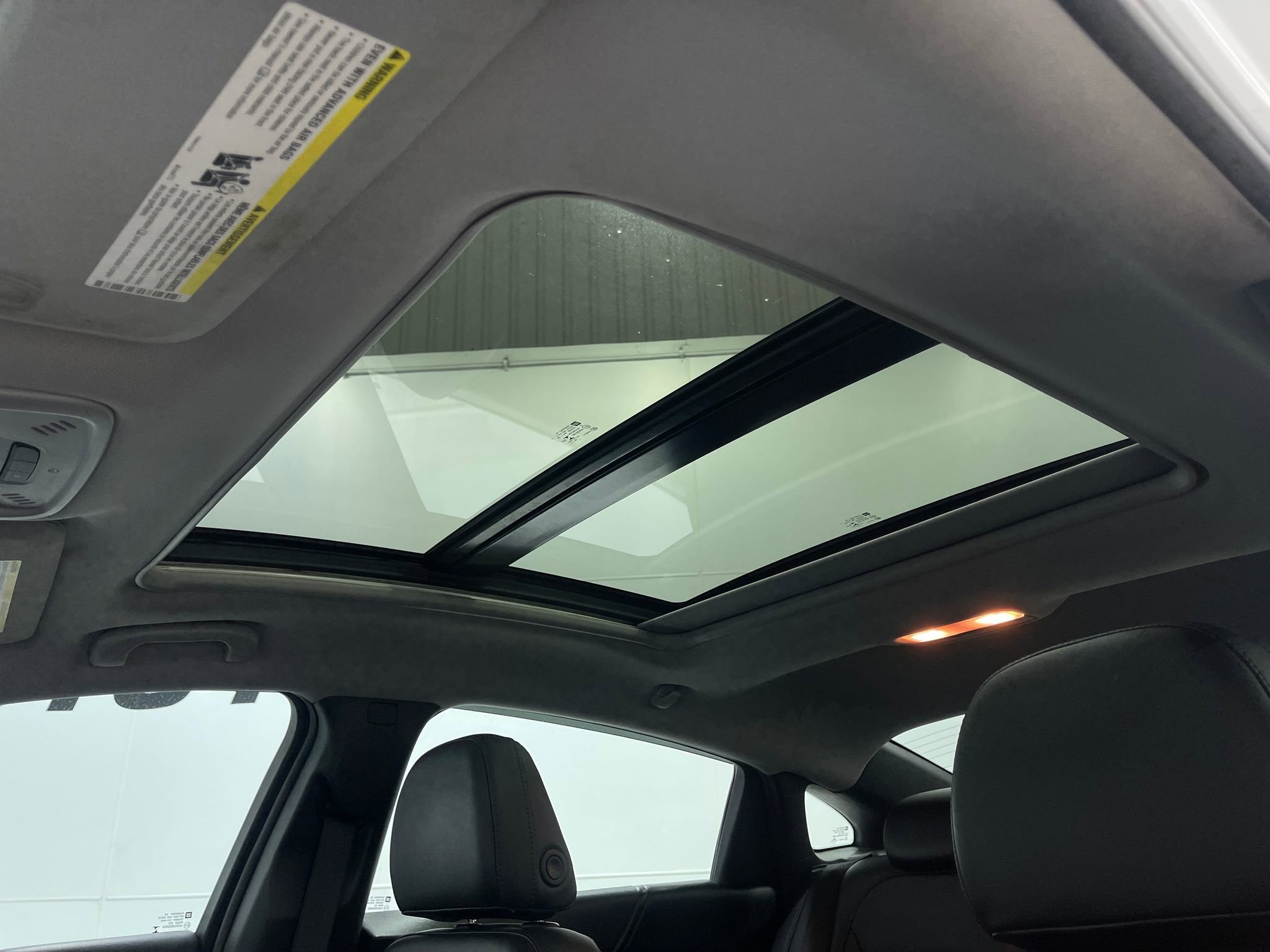 Used 2017 Chevrolet Malibu Premier w/ Premier Sun and Wheel Package image 12