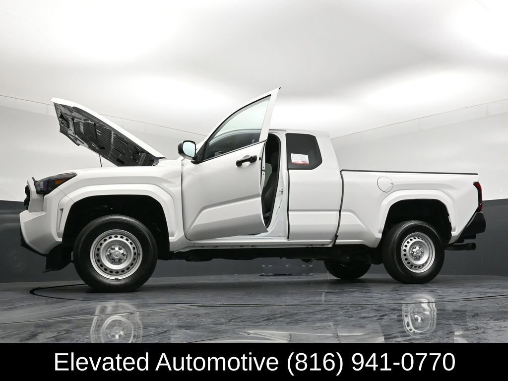 Used 2024 Toyota Tacoma SR image 34