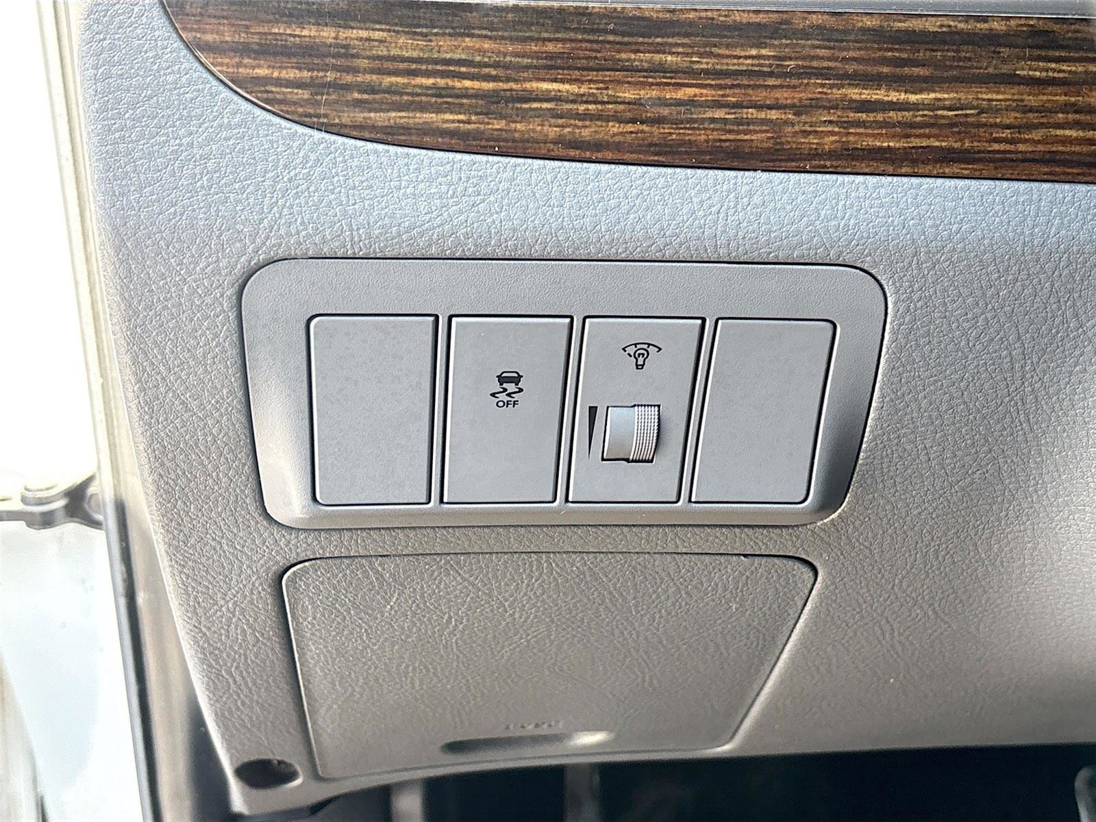 Used 2011 Hyundai Santa Fe GLS image 11