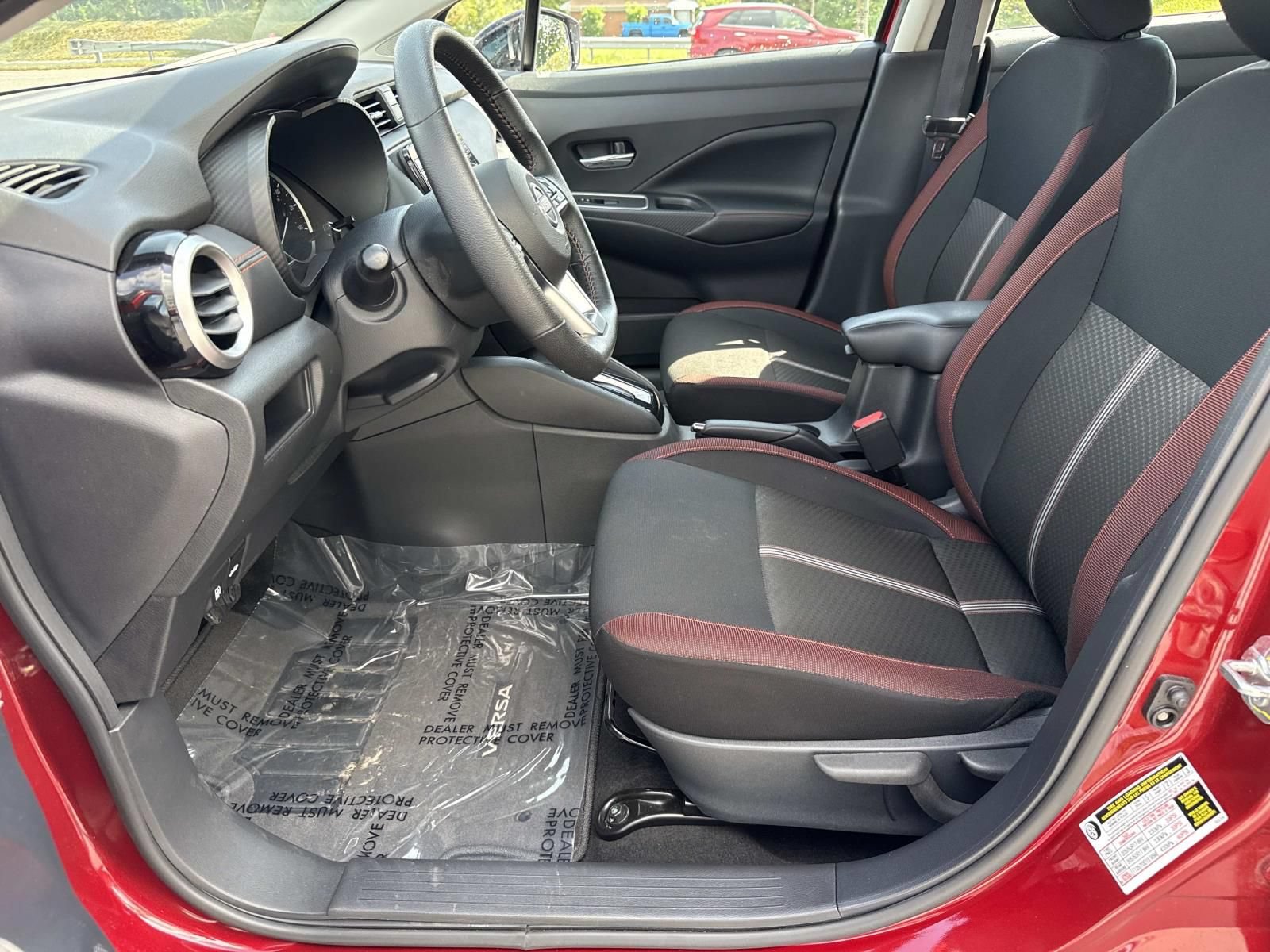 Used 2025 Nissan Versa SR w/ Trunk Package FWD image 29