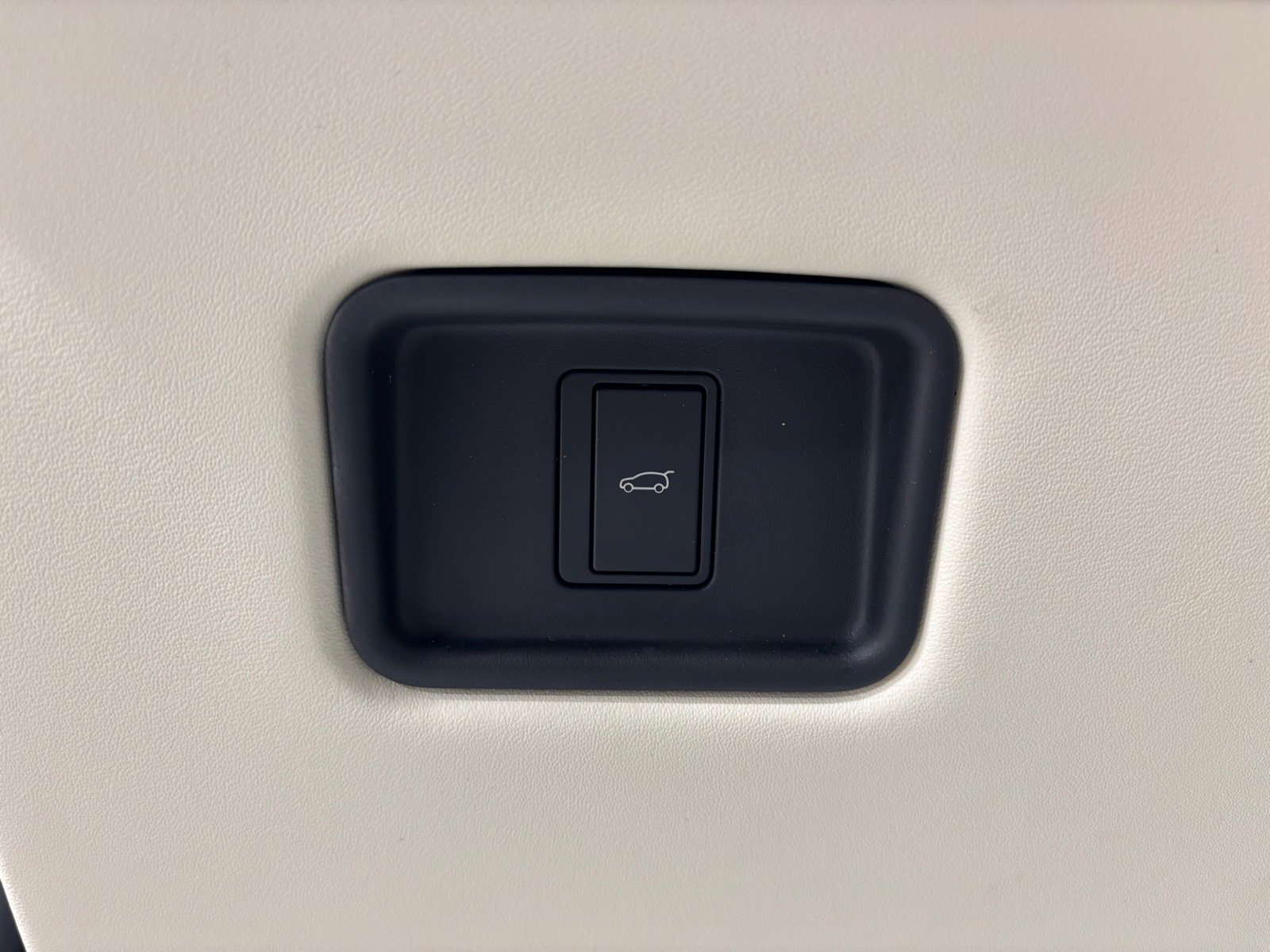 Used 2023 Land Rover Range Rover SE image 21