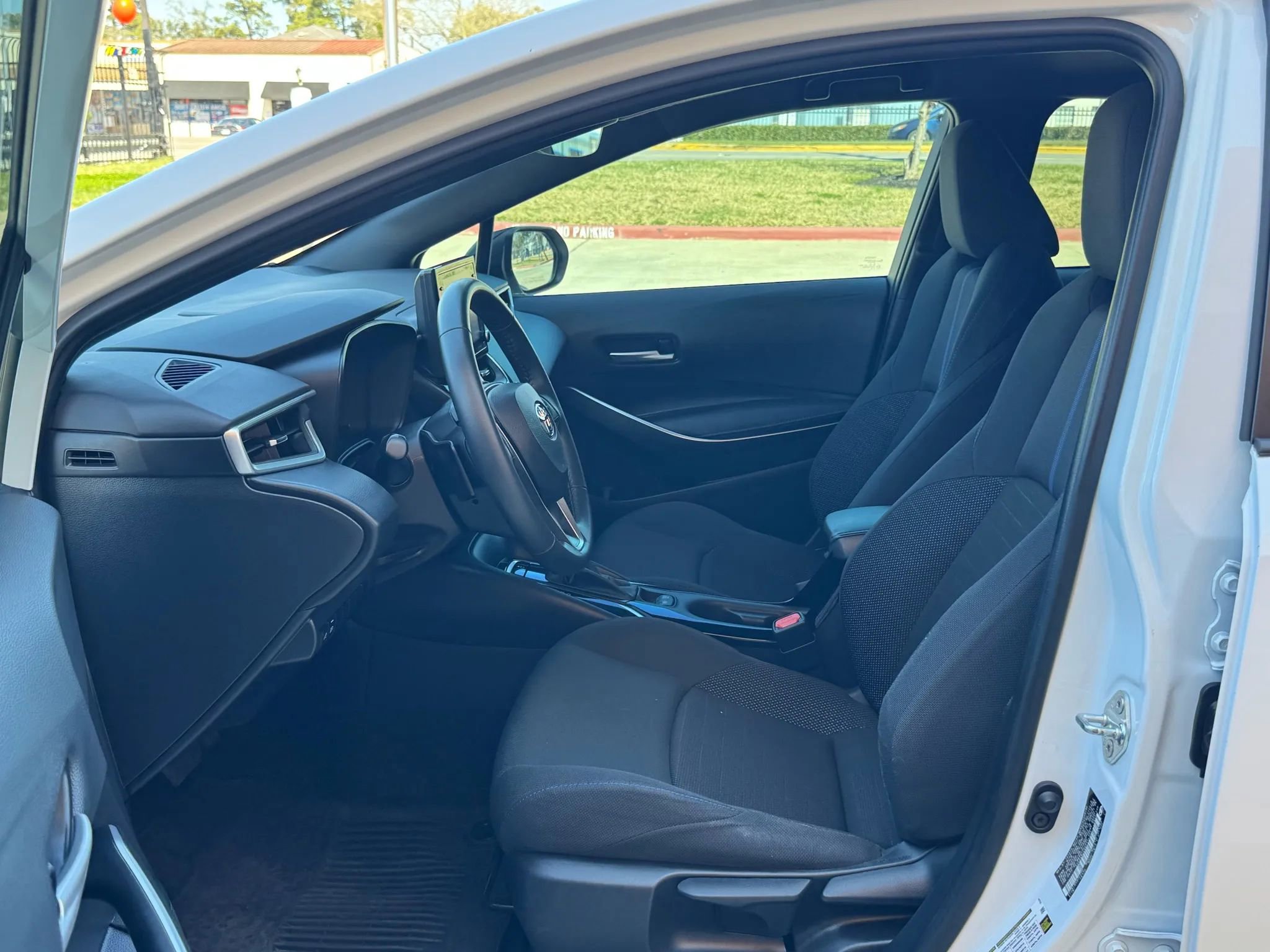 Used 2022 Toyota Corolla SE image 17