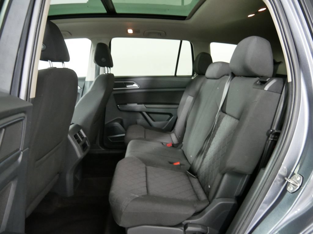 Used 2018 Volkswagen Atlas Launch Edition AWD/4WD image 16