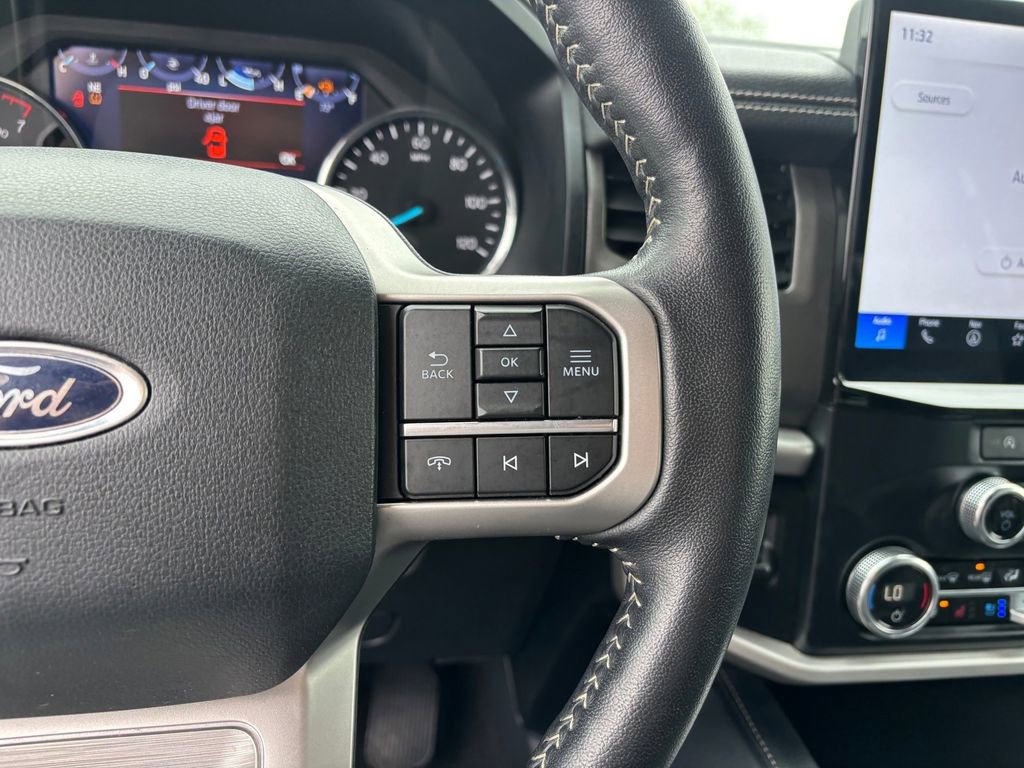 Used 2024 Ford Expedition XLT RWD image 17