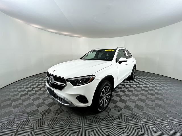 Used 2024 Mercedes-Benz GLC 300 image 4