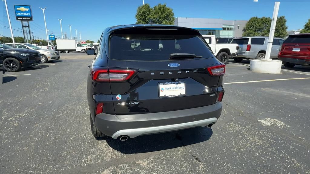 Used 2023 Ford Escape Active w/ Cold Weather Package FWD image 7
