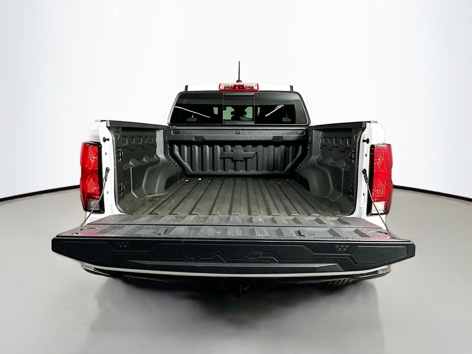 Used 2026 Chevrolet Colorado Trail Boss AWD/4WD image 29