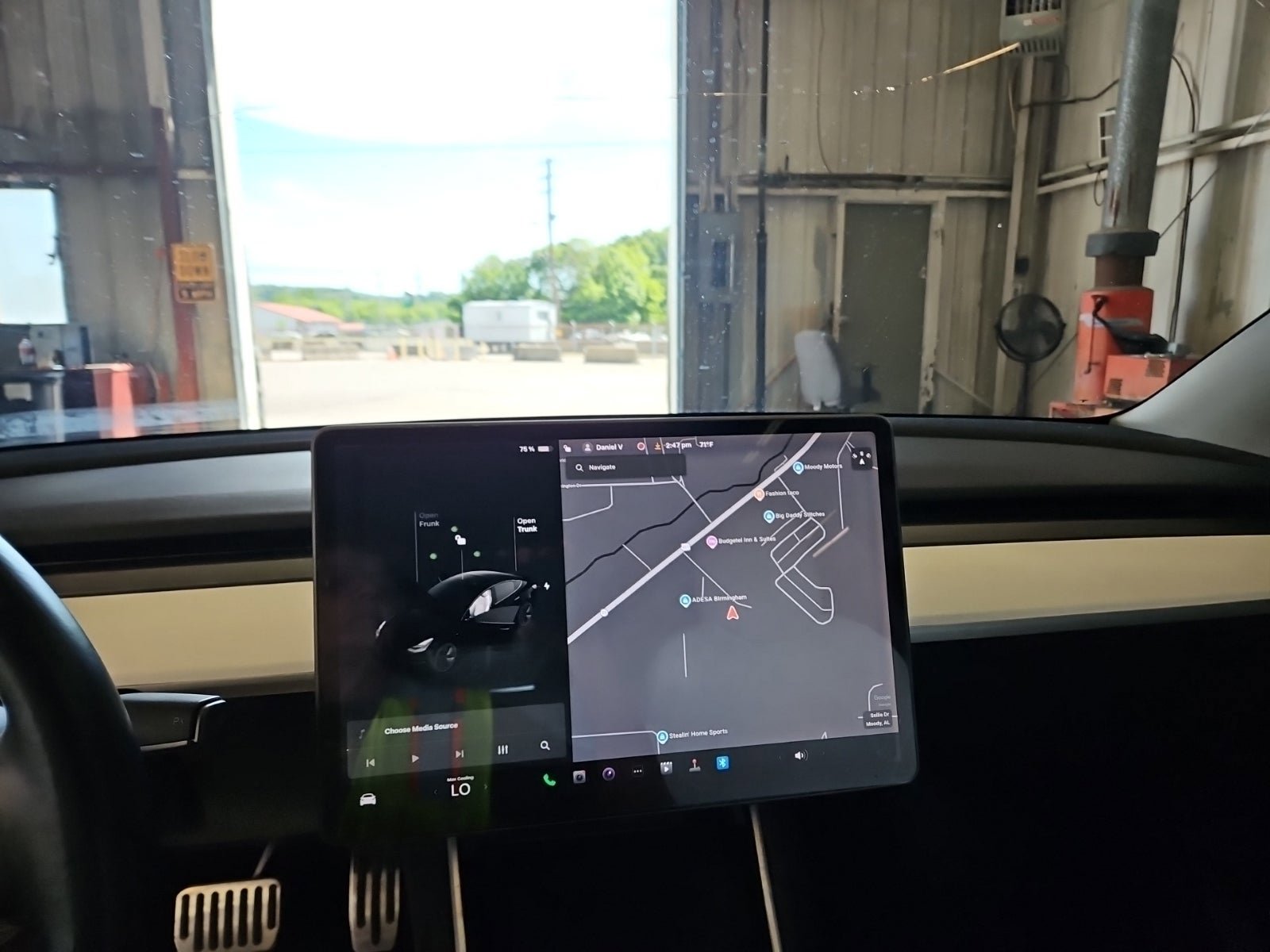 Used 2018 Tesla Model 3 Long Range RWD image 11